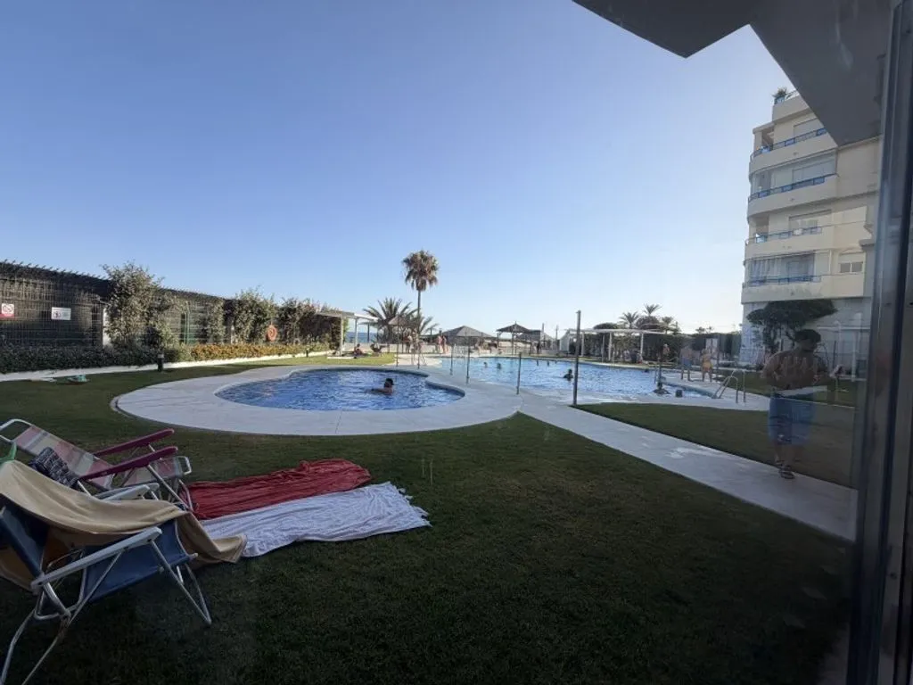 Bassein - Luxury Flat with Seafront Views in Marbella