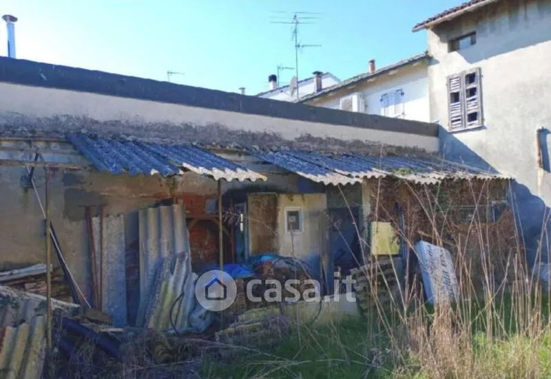 Jardin - Three-Storey House with Private Courtyard in Bonemerse