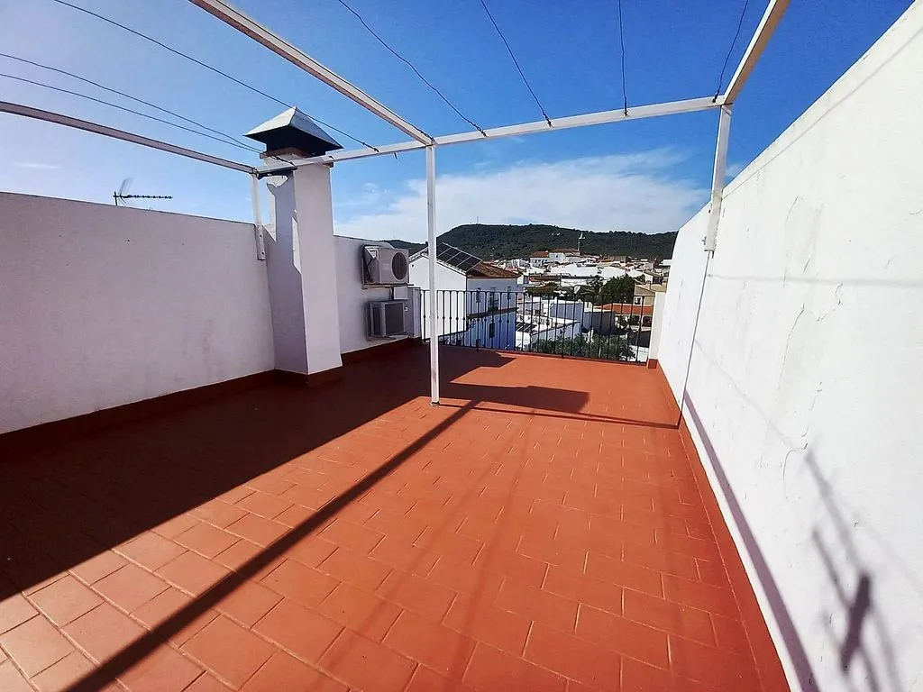 Terrasse - Semi-detached House with Balcony in El Pedroso