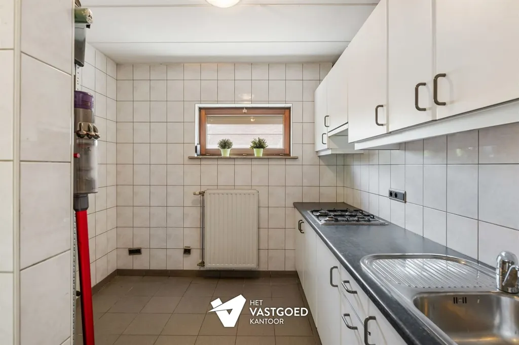 Cuisine - Maison avec Atelier sur Terrain de 1372m² à Balen