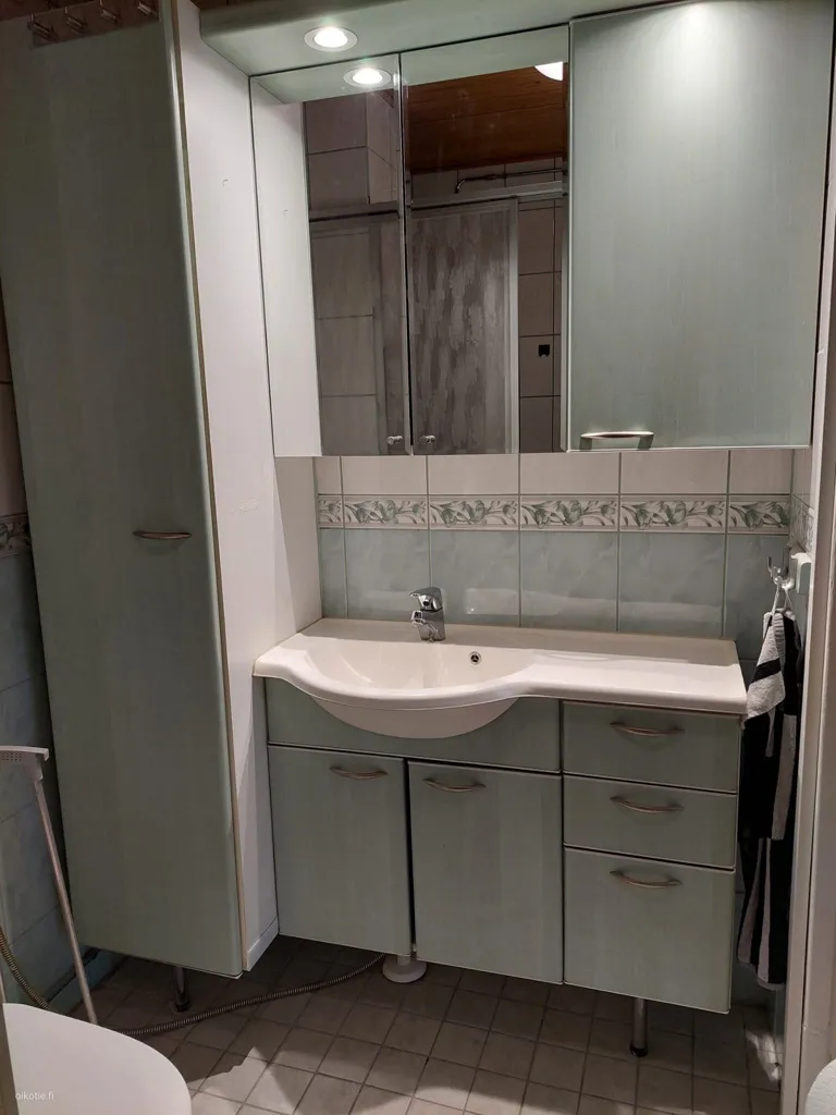 Salles de bain - Penthouse Flat with Sauna in Oulu