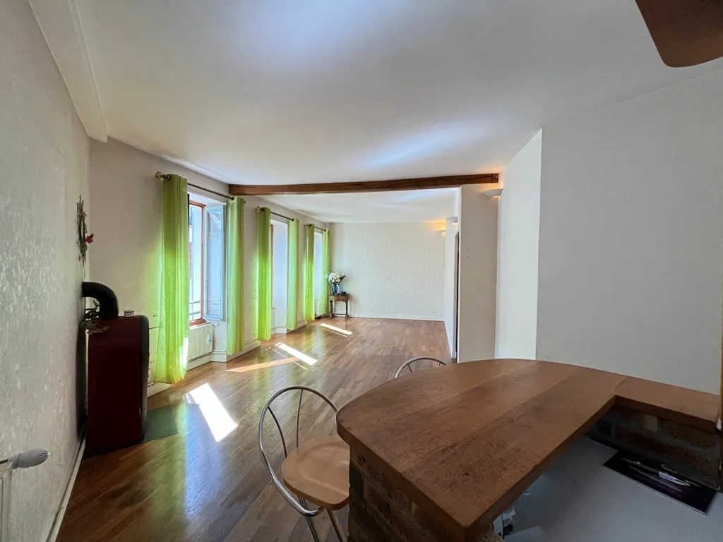 Köök - Mixed-Use Property with Terrace in Decize