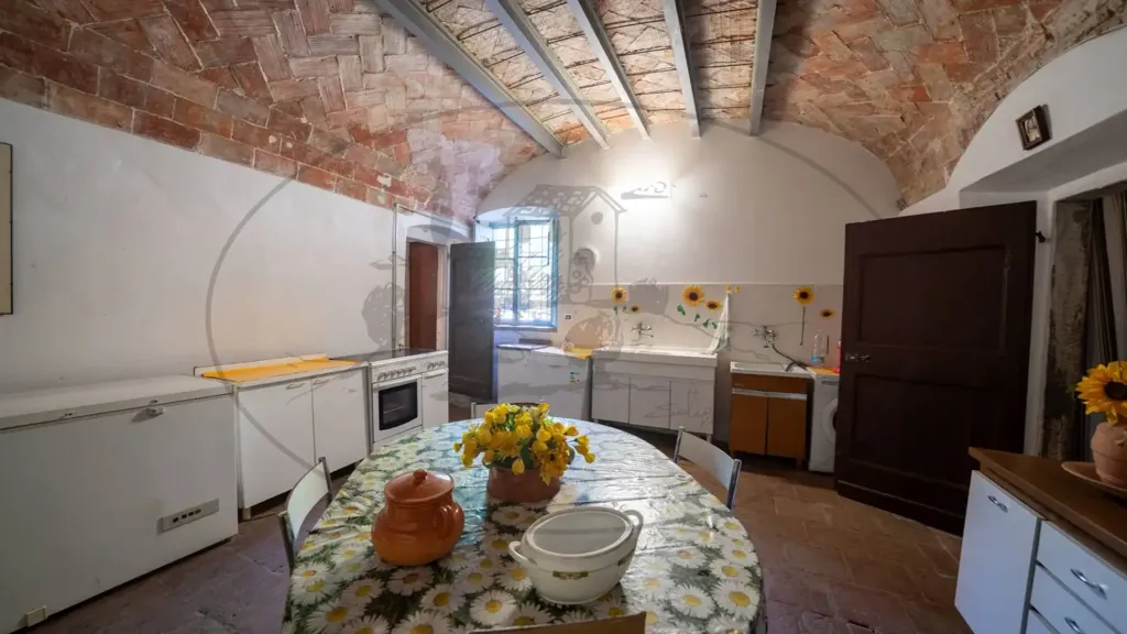 Köök - Rustic Farmhouse with Multiple Uses in Figline Valdarno