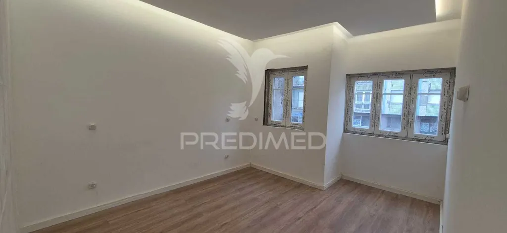 Pièces - New T1 Apartment with Garage in Braga