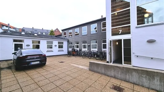 Välivaade - Shop with Parking in Viborg Centre