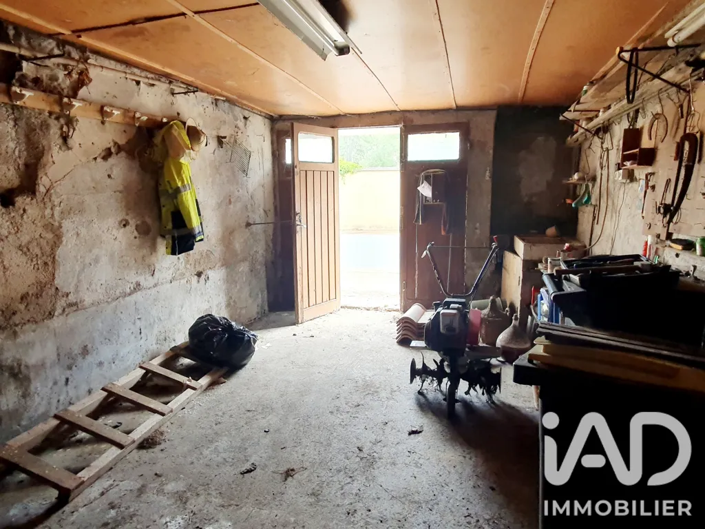 Garage - T4 Apartment with Potential in La Tour-sur-Orb