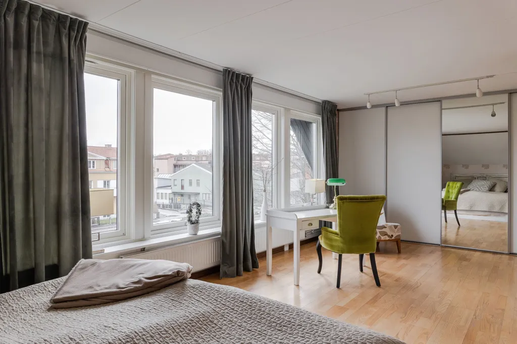 Bedrooms - Architectural Villa with Rental Unit in Väster