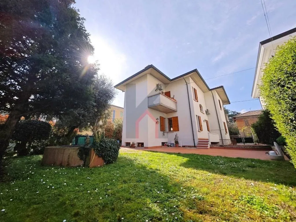 Jardin - Luxury Villa with Private Garden in Forlì