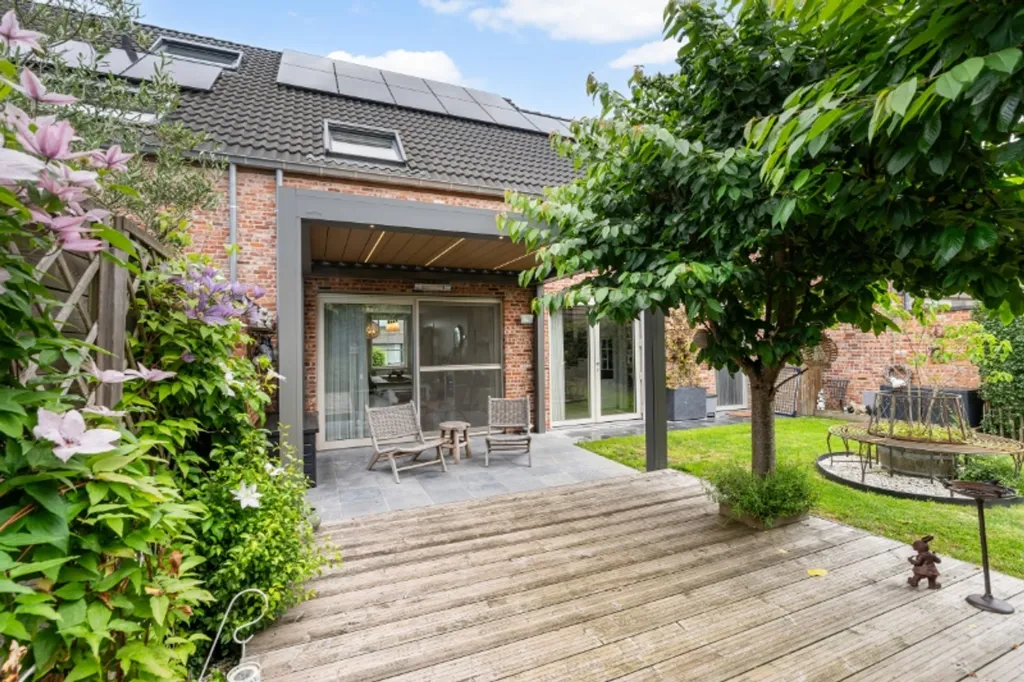 Terrasse - Wohnung mit Solaranlage in Moorslede