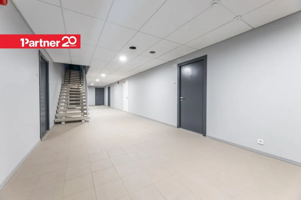 hallway_entrance