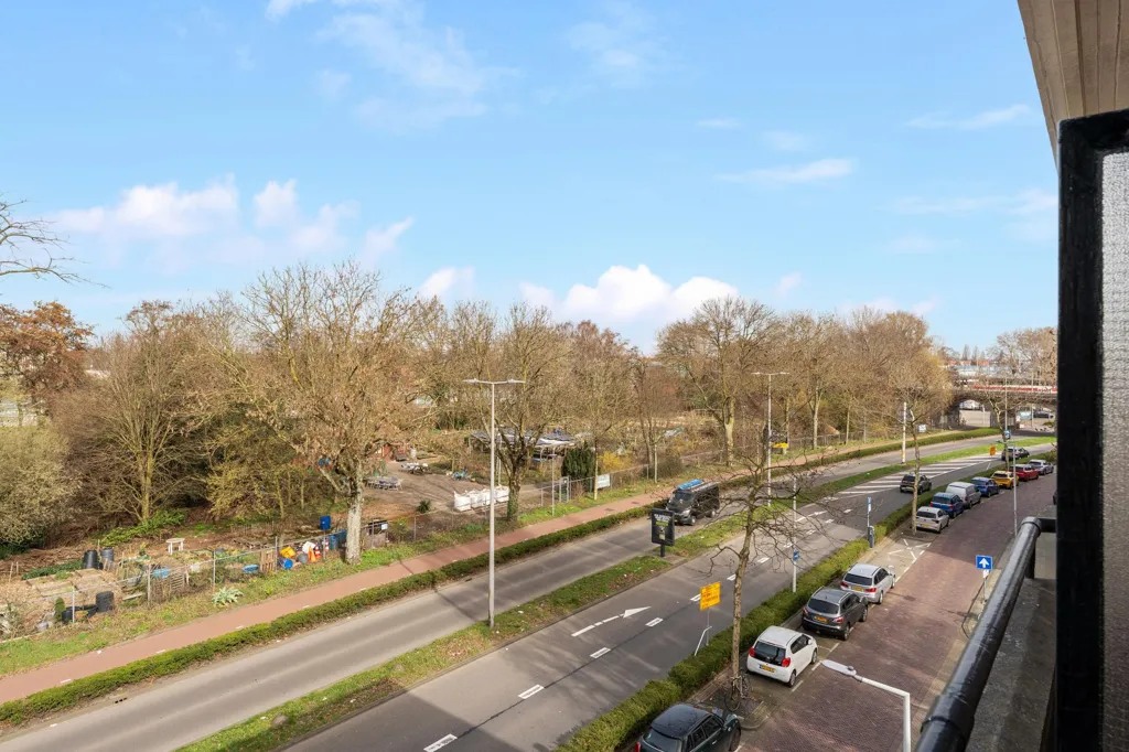 Balcon - Light Double-Storey Flat with Balcony in Rotterdam-Noord