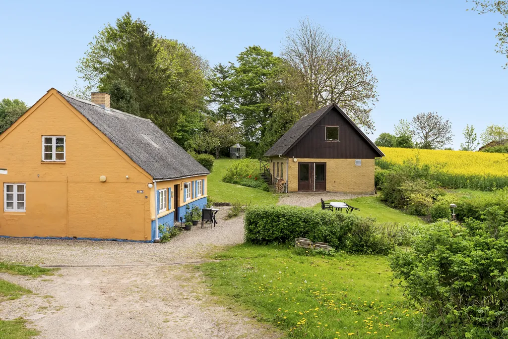 Extérieur - Villa with Workshop in Stenstrup