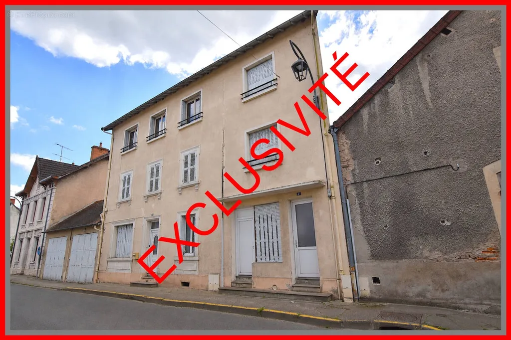 Exterior - Apartment with Potential in Lapalisse Centre