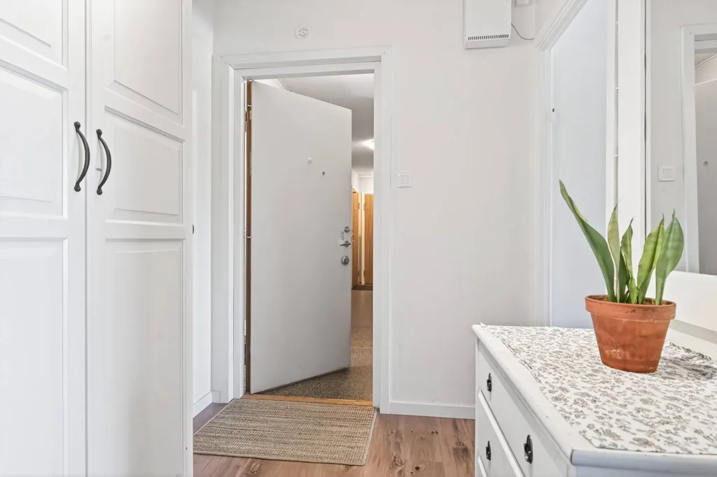 Esik - Apartment with Balcony in HSB Videt, Degerfors