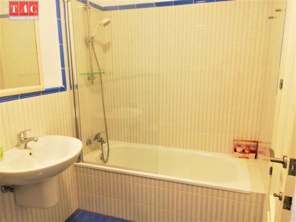 Salles de bain - Luxury Semidetached House with Pool in Isla Cristina