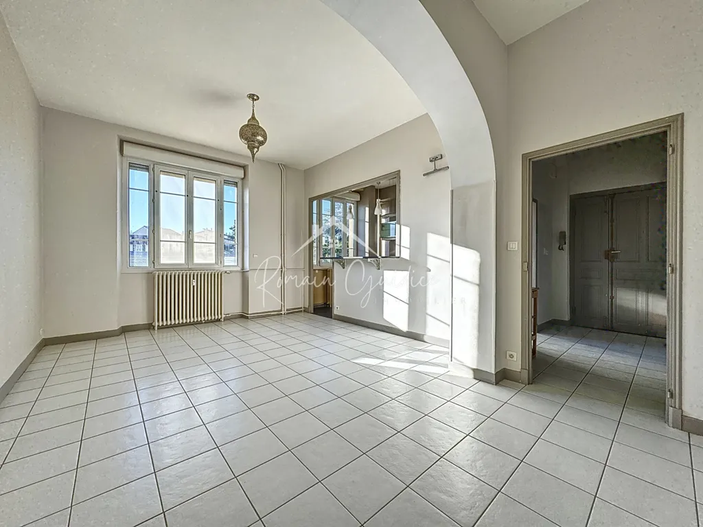 Elutuba - Type 3 Apartment with Balcony in Millau