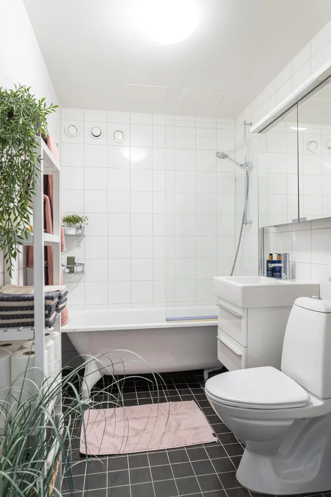 Salles de bain - Bostadsrätt with Garden in Jungfrudansen