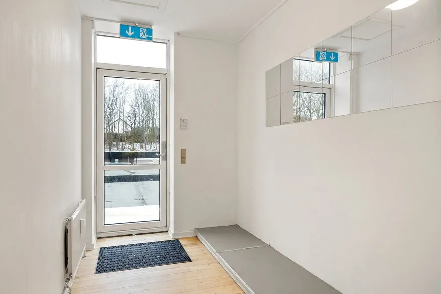 Esik - Commercial Space in Developing Area, Cinemabyen
