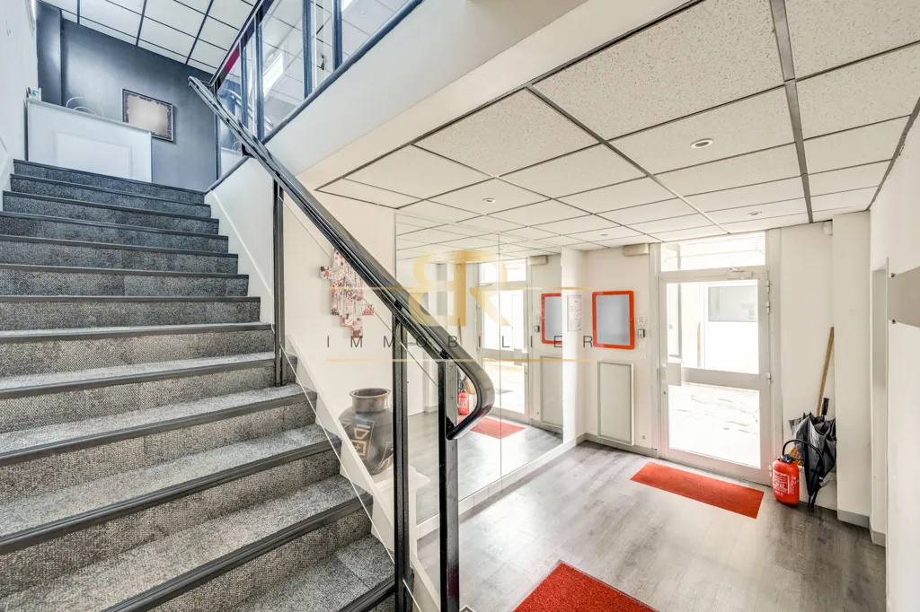 Stanze - Commercial Space near Bords de Marne, RER A