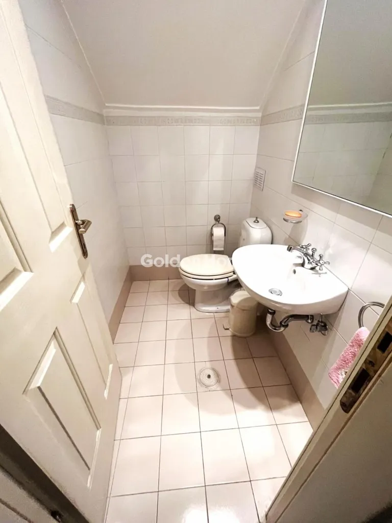 Vannitoad - Duplex with Sea View in Alimos - Kythirion