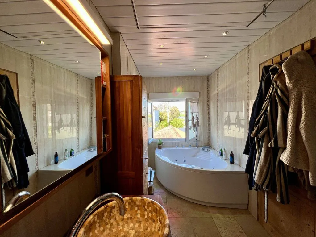 Bathrooms - House with Sea View in Luc-sur-Mer