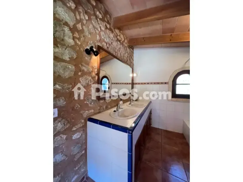 Bathrooms - Rustic Finca with Pool in S'Horta