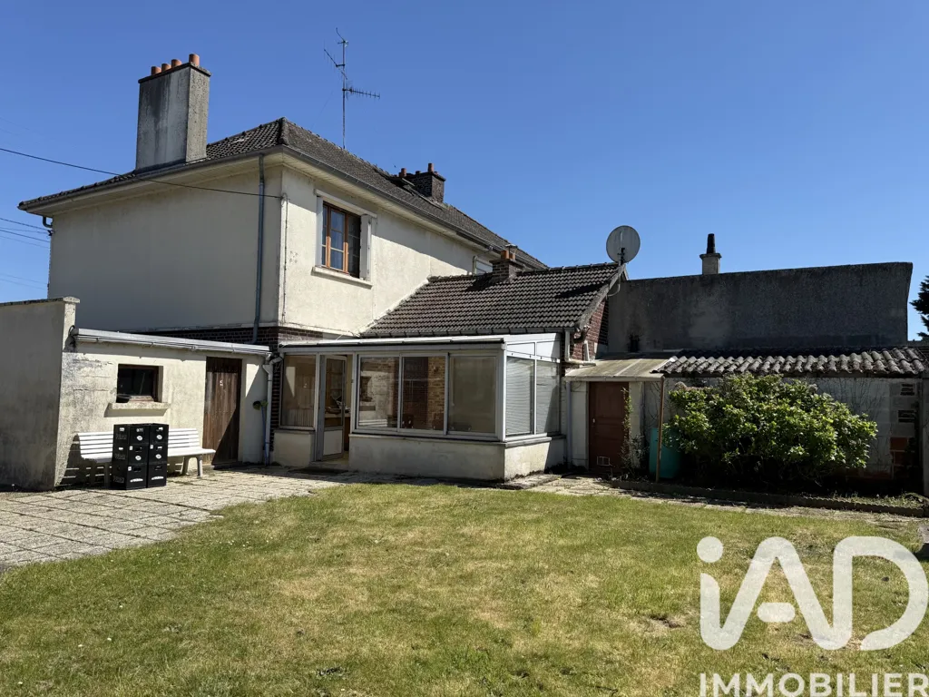Jardin - Maison Charmante avec Jardin à Tergnier