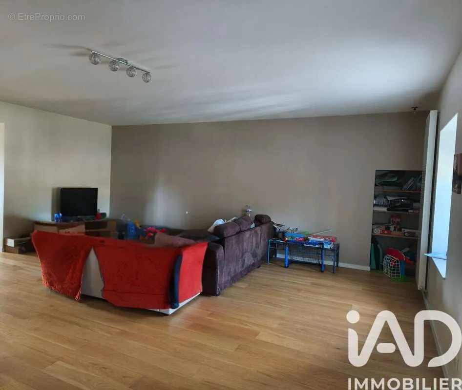 Séjour - Duplex avec Terrasse à La Fère