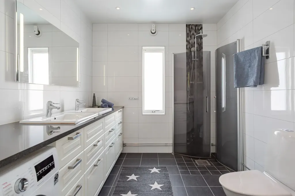 Vannitoad - Spacious Villa with Loft in Sundsvall