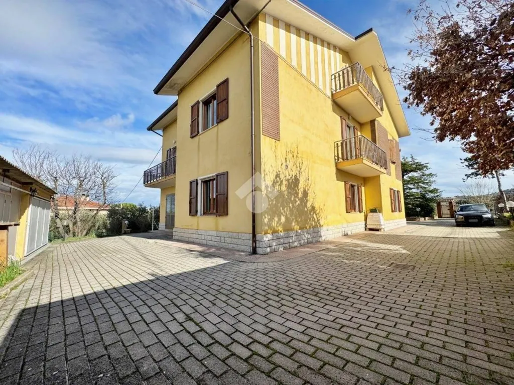 Exterior - Bifamiliare Villa with Garden in Montelabbate
