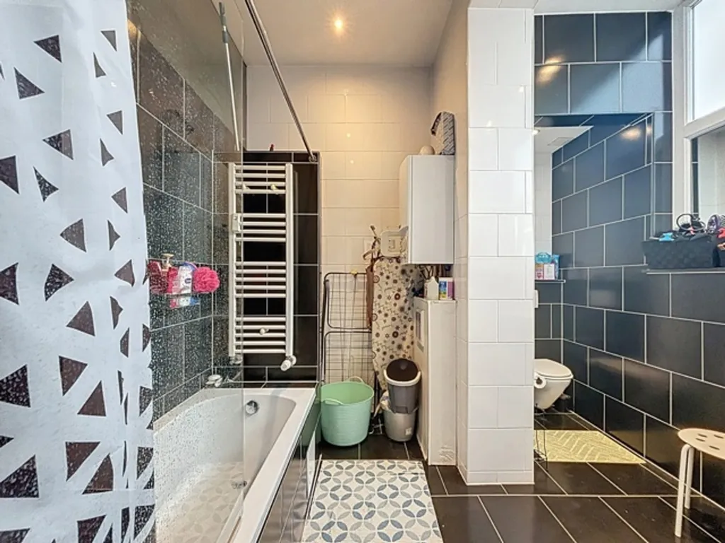 Bagni - 2-Bedroom Apartment with Elevator in Anderlecht