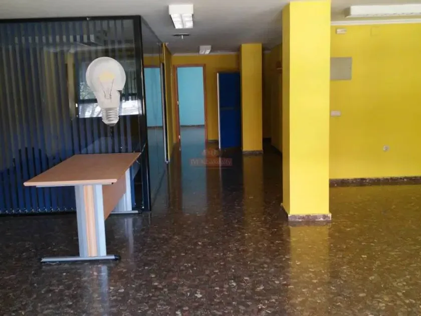 Hallway - Chalet with Office Space in Albacete