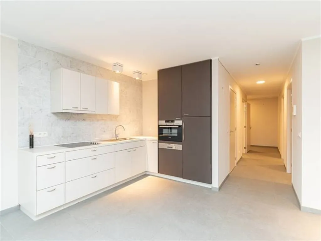 Köök - Service Flat with Central Green Location in Brasschaat