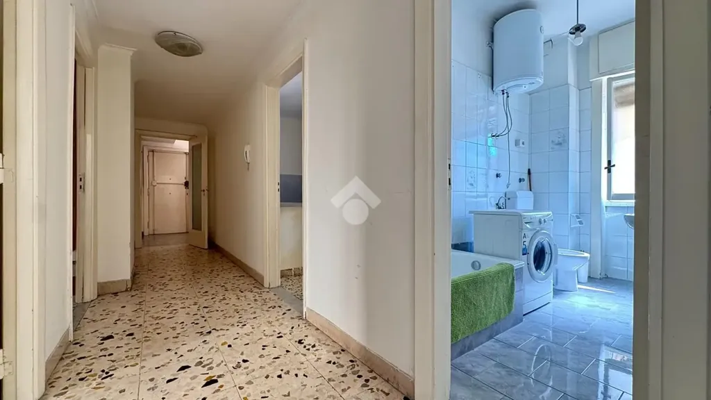 Bagni - Apartment with Balcony in Naples