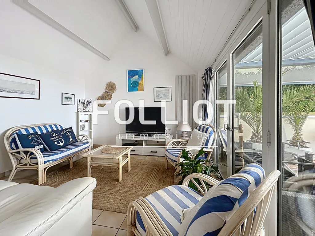 Soggiorno - Architect's House with Sea View in Granville