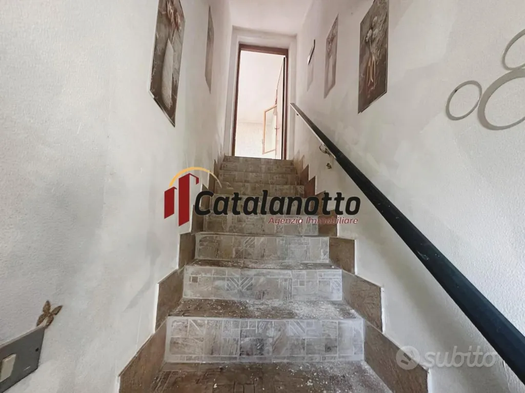 Rooms - Three-Level Apartment in Castelvetrano