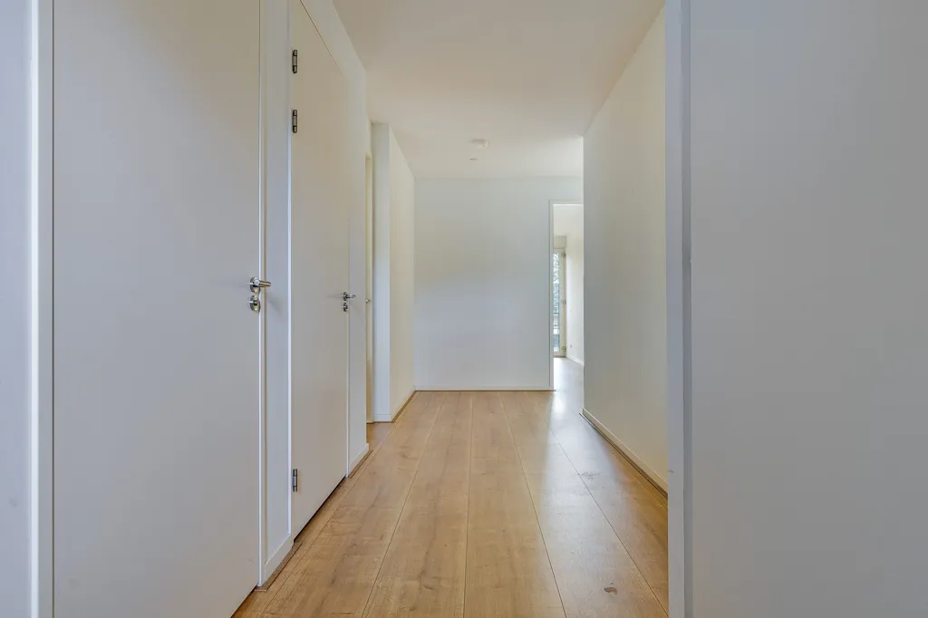 Esik - Waterfront Apartment in Utrecht