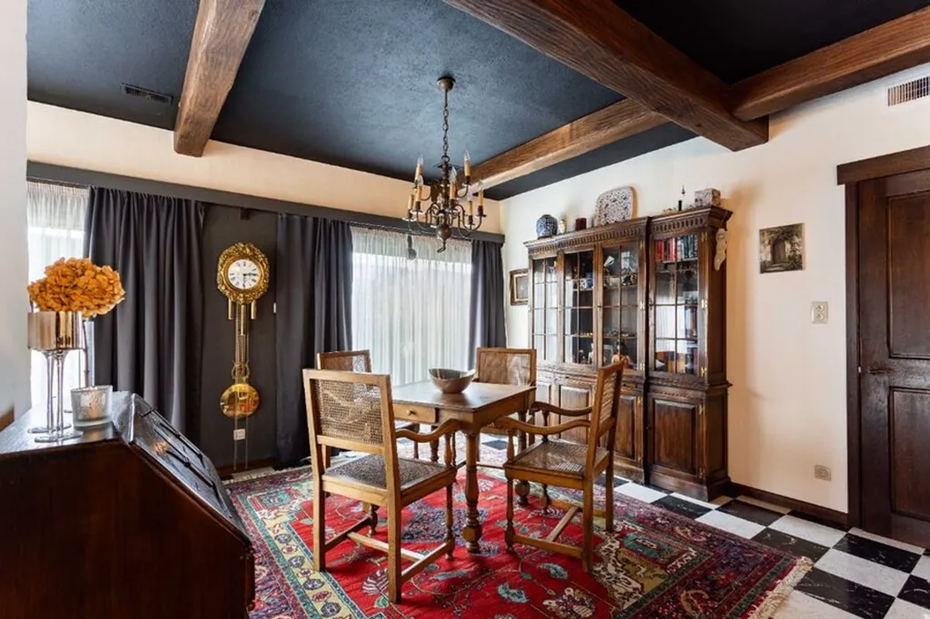 Salle à manger - Maison Individuelle à Rénover dans un Cadre Calme à Harelbeke