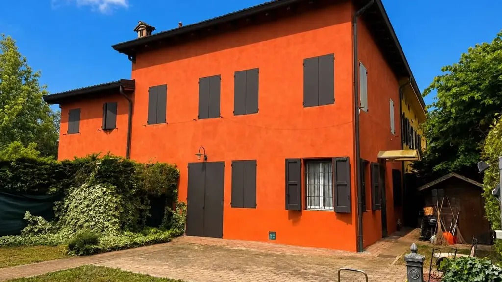Esterno - Villa Portion with Garden in Modena
