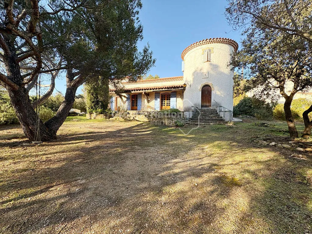 Extérieur - Maison de caractère avec grand jardin à Pélissanne