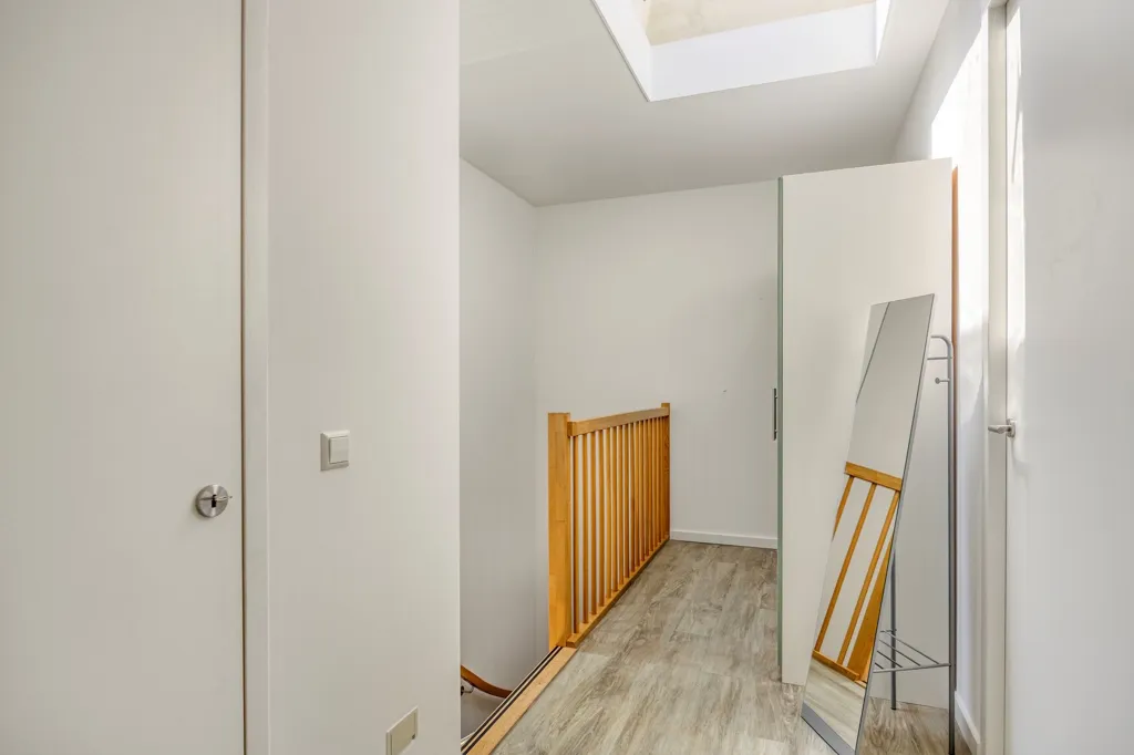 Entrée - Semi-Detached House with Panoramic Views in Leiderdorp