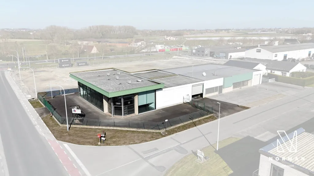 Local Commercial avec Toit à Meulebeke