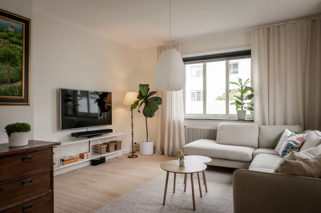 Elutuba - City-Adjacent Flat with Garden in Döbelnsgatan