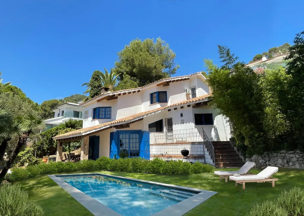 Bassein - Luxury Detached House with Sea View in Blanes