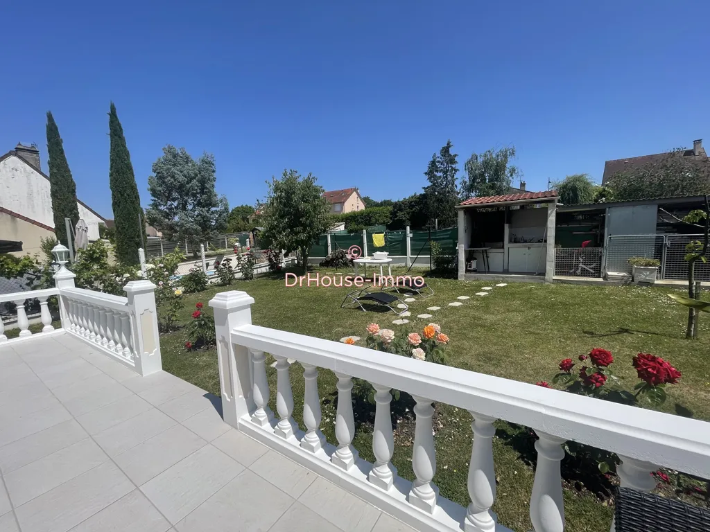Aed - Family House with Full Basement in Ormoy