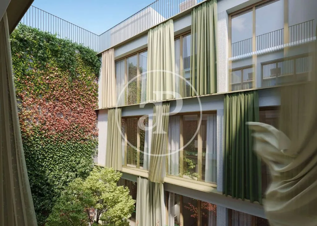 Garden - Luxury Flat with Pool in Salamanca, Madrid