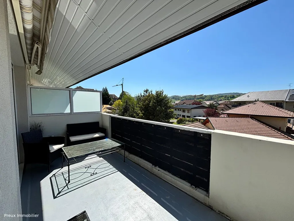 Balcon - Appartement Traversant avec Terrasses à La Balme De Sillingy
