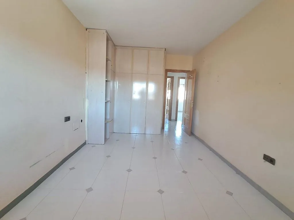 Entrée - 3-Bedroom Flat with Terrace in Puente Tocinos
