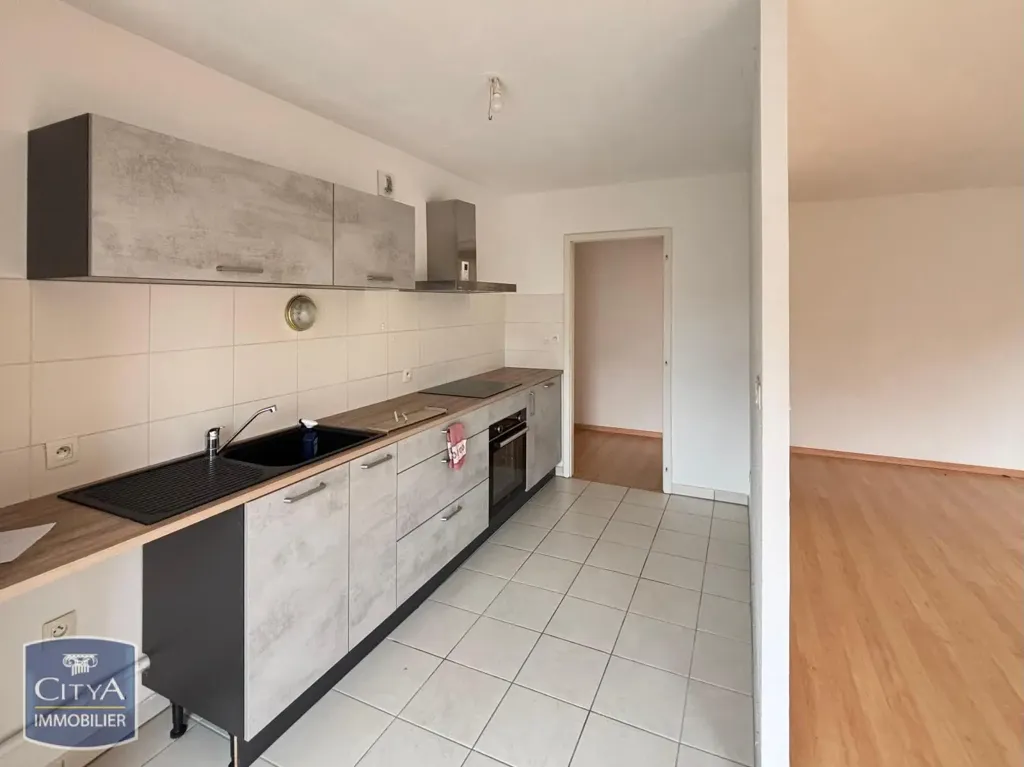 Cuisine - Appartement 3 Pièces avec Balcon à Hochfelden