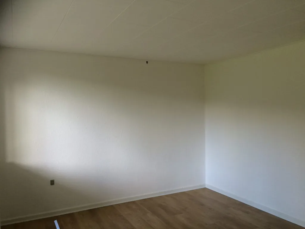 Toad - Charming 2-Bedroom Flat with Balcony in Kjellerup
